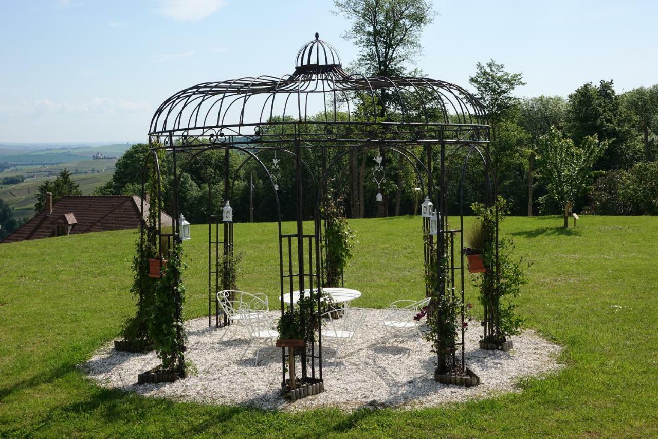 Le Manoir Des Aromes Hotell Brugny-Vaudancourt Exteriör bild